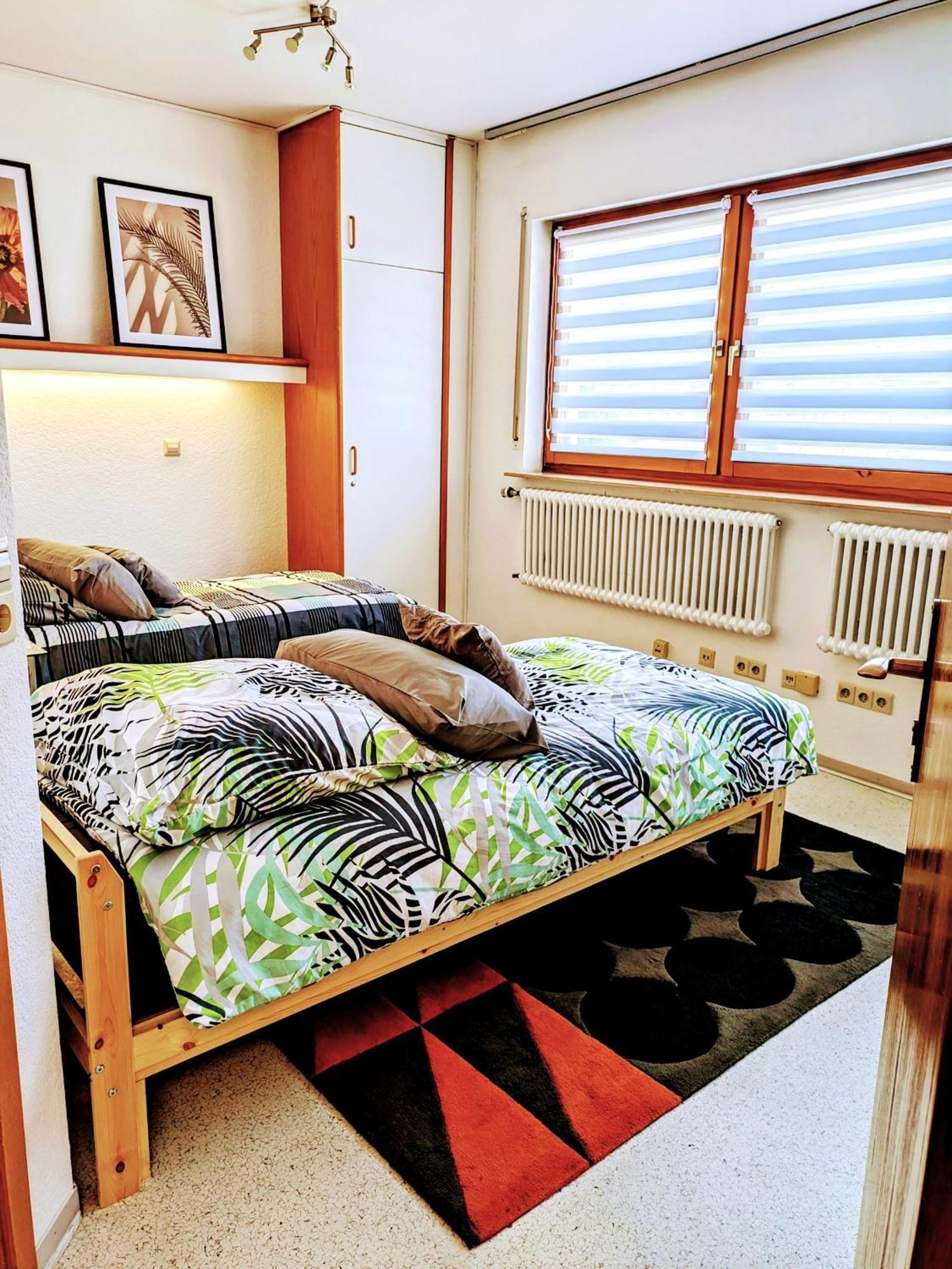 4 Zimmer Geraeumige Und Ruhig Gelegene Ferien- Und Monteurwohnung Nur Fuer Sie Allein Aujvari Vermietungen Spiegelberg Exterior photo