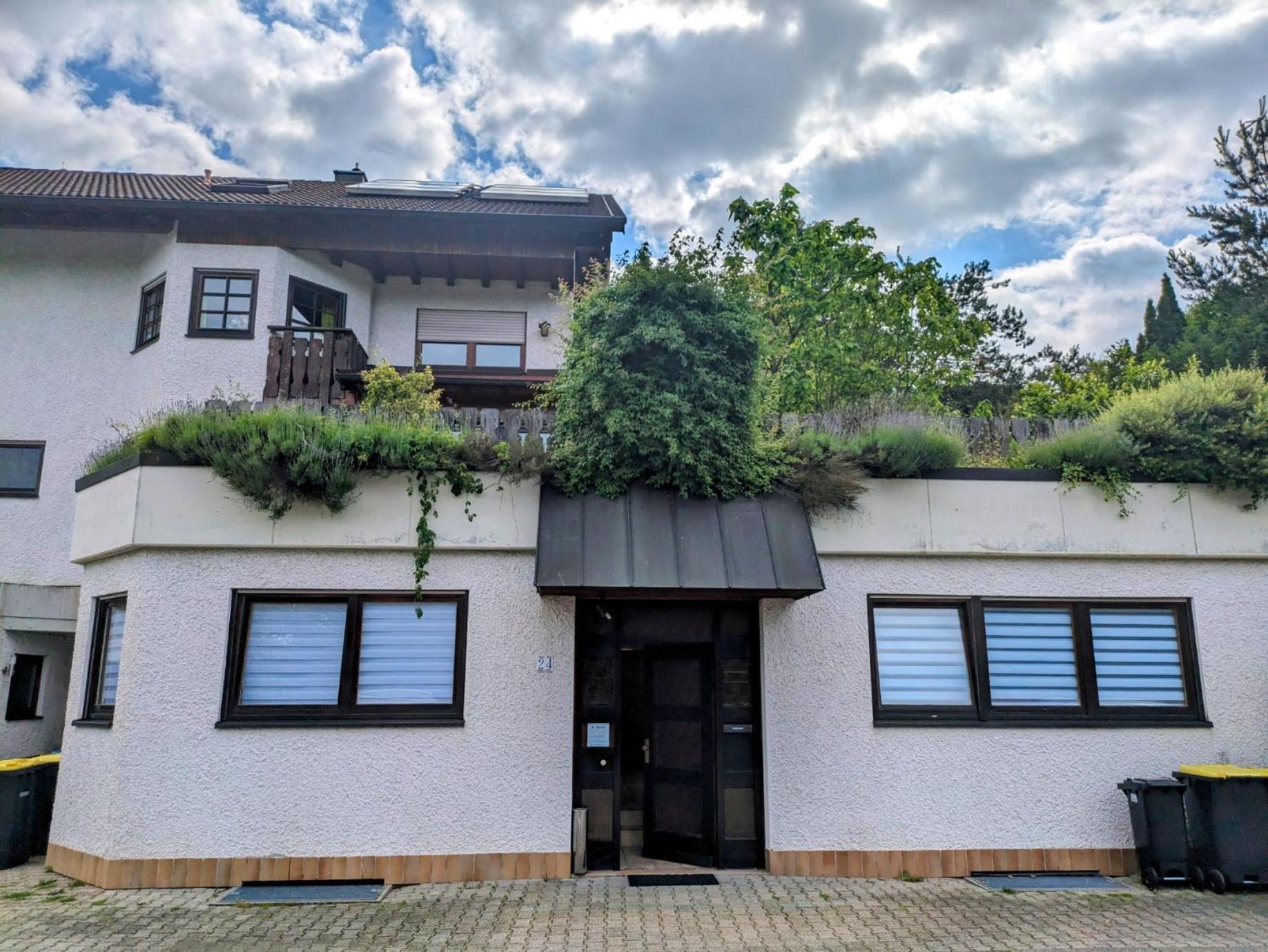4 Zimmer Geraeumige Und Ruhig Gelegene Ferien- Und Monteurwohnung Nur Fuer Sie Allein Aujvari Vermietungen Spiegelberg Exterior photo